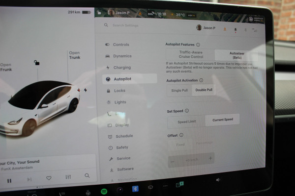 Tesla Model 3 Standard RWD Plus 60 kWh / SOH 93,5% / FACELIFT / Autopilot / Panoramadak / Camera / Leder / 19'' / Leder / Premium Audio / Warmtepomp
