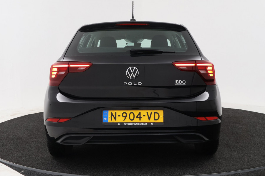 Volkswagen Polo 1.0 TSI Life Business (STOELVERWARMING, CAMERA, CRUISE ADAPTIEF, NAVIGATIE, PARKEERSENSOREN)