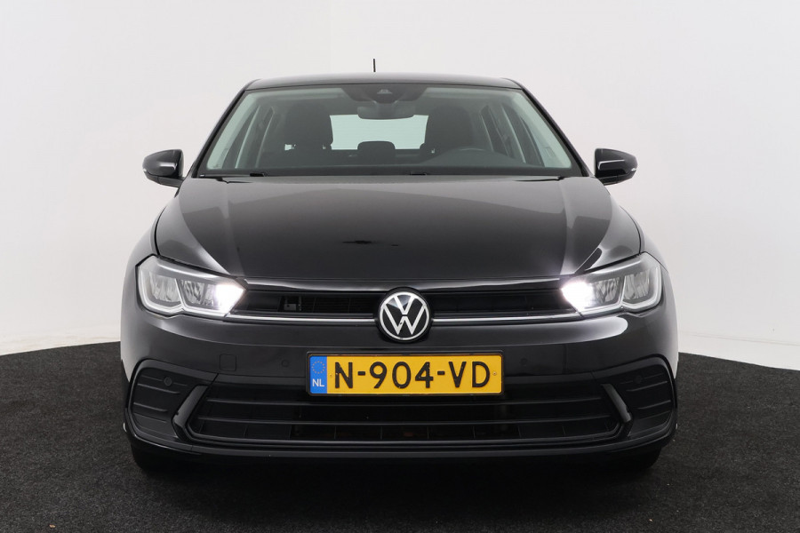 Volkswagen Polo 1.0 TSI Life Business (STOELVERWARMING, CAMERA, CRUISE ADAPTIEF, NAVIGATIE, PARKEERSENSOREN)