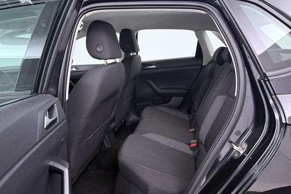 Volkswagen Polo 1.0 TSI Life Business (STOELVERWARMING, CAMERA, CRUISE ADAPTIEF, NAVIGATIE, PARKEERSENSOREN)