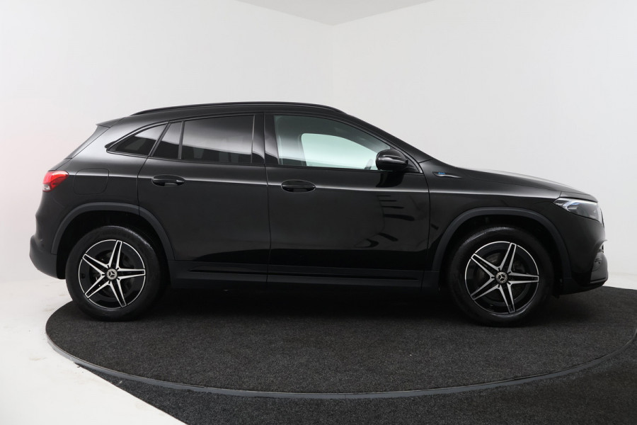 Mercedes-Benz EQA 250 Business Solution AMG 67 kWh (SFEERVERLICHTING, STOELVERWARMING, CAMERA, CRUISE CONTROL, NAVIGATIE)