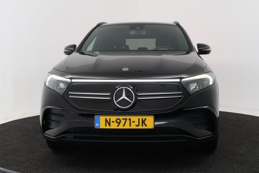Mercedes-Benz EQA 250 Business Solution AMG 67 kWh (SFEERVERLICHTING, STOELVERWARMING, CAMERA, CRUISE CONTROL, NAVIGATIE)