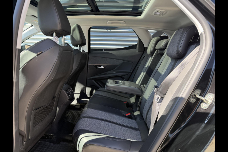 Peugeot 3008 1.2 PureTech Allure 2e Eigenaar|Schuifdak|Camera|Carplay|Clima|Trekhaak|i-Cockpit|Cruise|Elek Ramen|LM Velgen|PDC V+A|D-riem vv in 2024|Stoelverwarming|Nieuwe APK bij aflevering