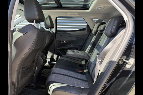Peugeot 3008 1.2 PureTech Allure 2e Eigenaar|Schuifdak|Camera|Carplay|Clima|Trekhaak|i-Cockpit|Cruise|Elek Ramen|LM Velgen|PDC V+A|D-riem vv in 2024|Stoelverwarming|Nieuwe APK bij aflevering