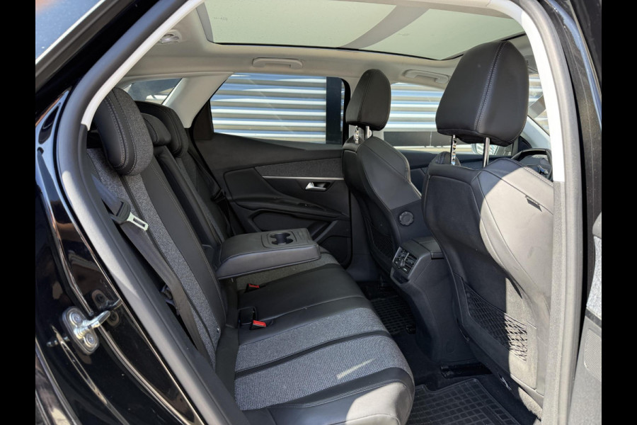 Peugeot 3008 1.2 PureTech Allure 2e Eigenaar|Schuifdak|Camera|Carplay|Clima|Trekhaak|i-Cockpit|Cruise|Elek Ramen|LM Velgen|PDC V+A|D-riem vv in 2024|Stoelverwarming|Nieuwe APK bij aflevering