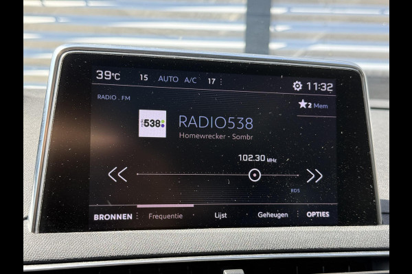 Peugeot 3008 1.2 PureTech Allure 2e Eigenaar|Schuifdak|Camera|Carplay|Clima|Trekhaak|i-Cockpit|Cruise|Elek Ramen|LM Velgen|PDC V+A|D-riem vv in 2024|Stoelverwarming|Nieuwe APK bij aflevering
