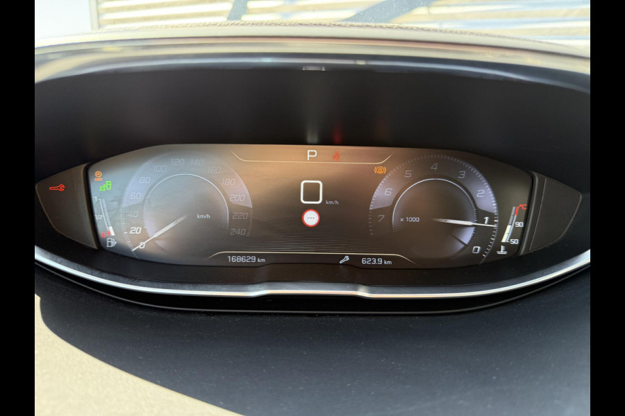 Peugeot 3008 1.2 PureTech Allure 2e Eigenaar|Schuifdak|Camera|Carplay|Clima|Trekhaak|i-Cockpit|Cruise|Elek Ramen|LM Velgen|PDC V+A|D-riem vv in 2024|Stoelverwarming|Nieuwe APK bij aflevering
