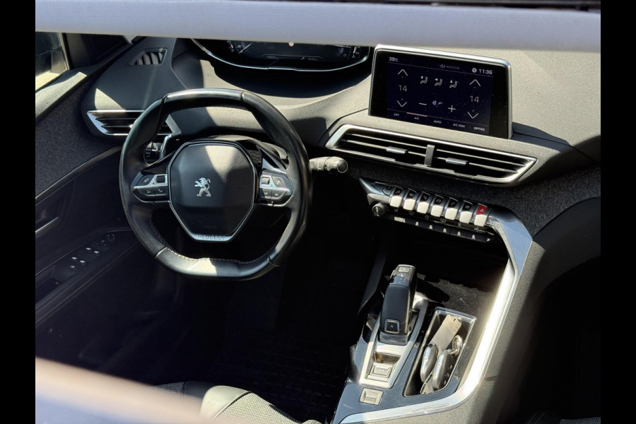 Peugeot 3008 1.2 PureTech Allure 2e Eigenaar|Schuifdak|Camera|Carplay|Clima|Trekhaak|i-Cockpit|Cruise|Elek Ramen|LM Velgen|PDC V+A|D-riem vv in 2024|Stoelverwarming|Nieuwe APK bij aflevering