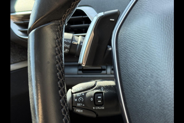 Peugeot 3008 1.2 PureTech Allure 2e Eigenaar|Schuifdak|Camera|Carplay|Clima|Trekhaak|i-Cockpit|Cruise|Elek Ramen|LM Velgen|PDC V+A|D-riem vv in 2024|Stoelverwarming|Nieuwe APK bij aflevering