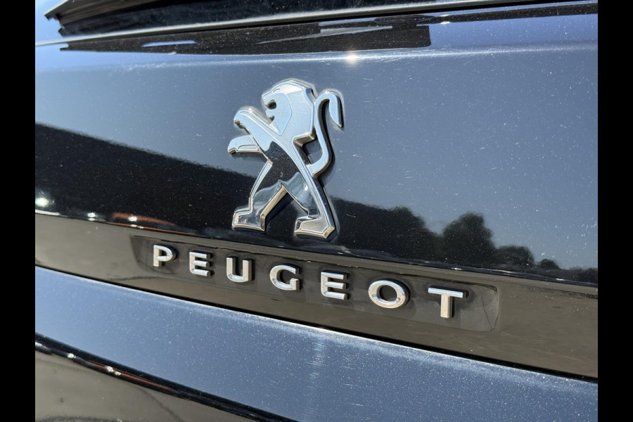 Peugeot 3008 1.2 PureTech Allure 2e Eigenaar|Schuifdak|Camera|Carplay|Clima|Trekhaak|i-Cockpit|Cruise|Elek Ramen|LM Velgen|PDC V+A|D-riem vv in 2024|Stoelverwarming|Nieuwe APK bij aflevering