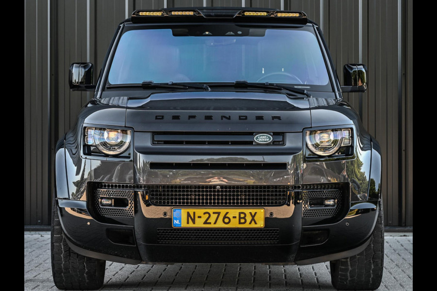 Land Rover Defender 110 2.0 P400e 110 HSE Urban | NL-Auto | Panoramadak | Meridian Sound | 360 Camera | Luchtvering | Stoelverwarming + Ventilatie | Adaptive Cruise Control | Trekhaak |