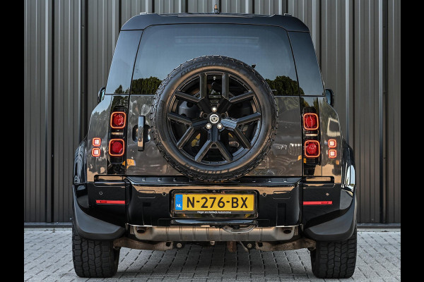 Land Rover Defender 110 2.0 P400e 110 HSE Urban | NL-Auto | Panoramadak | Meridian Sound | 360 Camera | Luchtvering | Stoelverwarming + Ventilatie | Adaptive Cruise Control | Trekhaak |