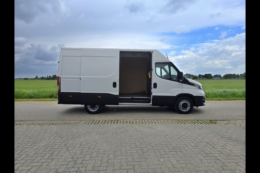 Iveco Daily 35S14V 352L H2 - Euro 6 - 140 Pk - Dubbel Lucht - Airco - Cruise Control