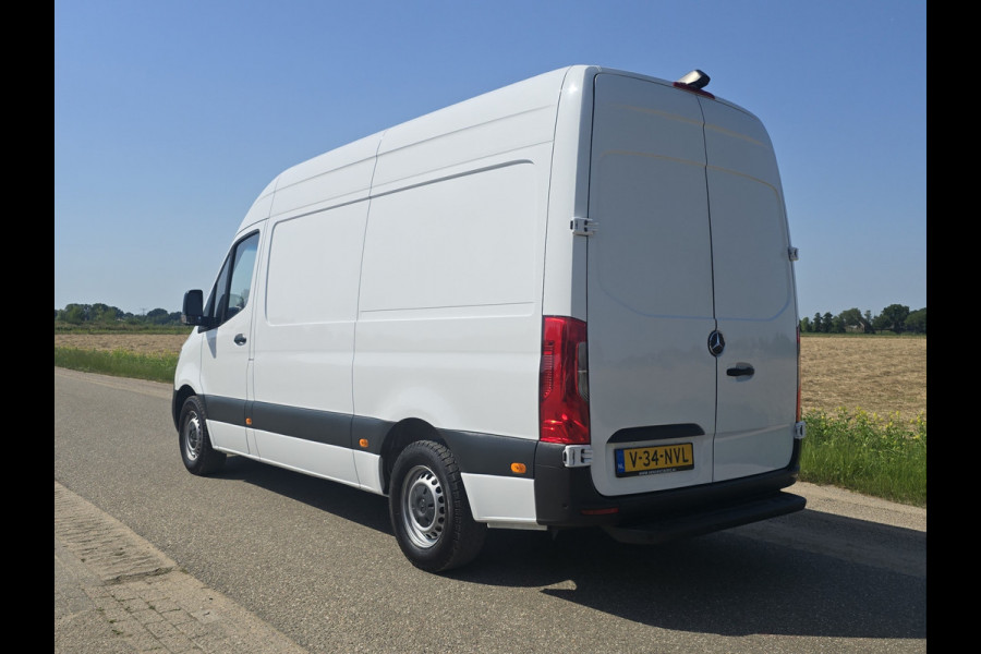 Mercedes-Benz Sprinter 315 1.9 CDI L2H2 RWD - Euro 6 - 150 Pk - MBUX - ParkeerCamera - Airco - Cruise Control