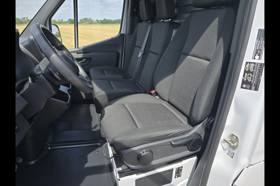Mercedes-Benz Sprinter 315 1.9 CDI L2H2 RWD - Euro 6 - AUTOMAAT - 150 Pk - MBUX - ParkeerCamera -