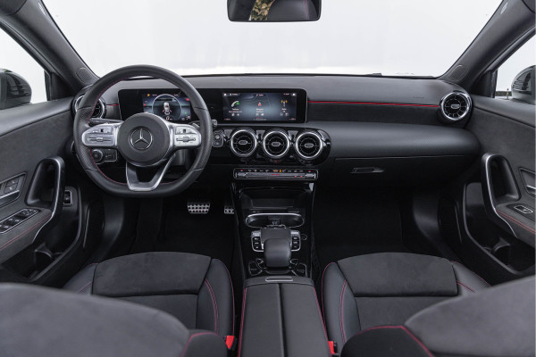 Mercedes-Benz A-Klasse 200 Launch Edition Premium Plus AMG Pano 19''