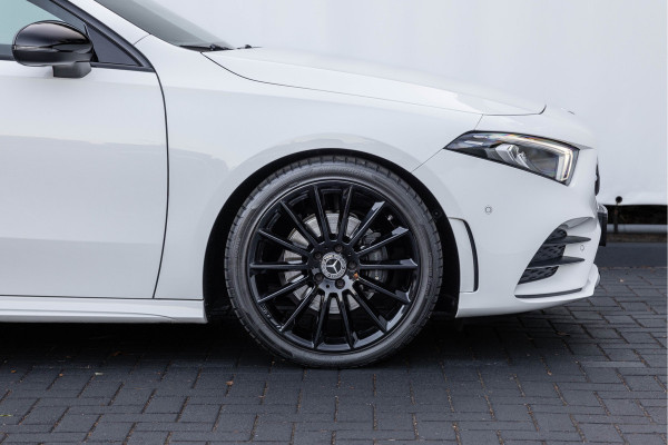 Mercedes-Benz A-Klasse 200 Launch Edition Premium Plus AMG Pano 19''