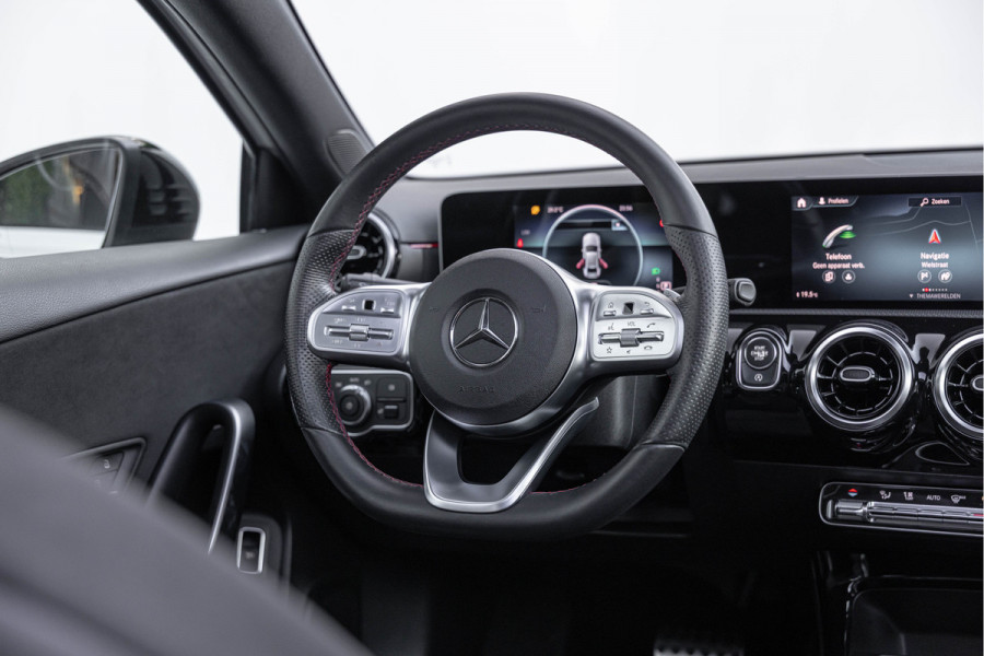 Mercedes-Benz A-Klasse 200 Launch Edition Premium Plus AMG Pano 19''