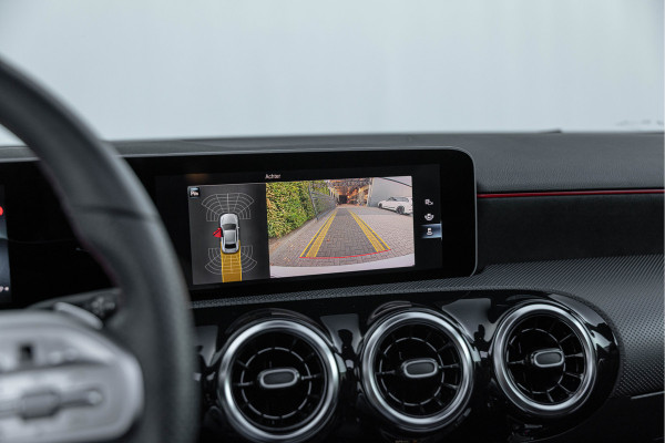 Mercedes-Benz A-Klasse 200 Launch Edition Premium Plus AMG Pano 19''