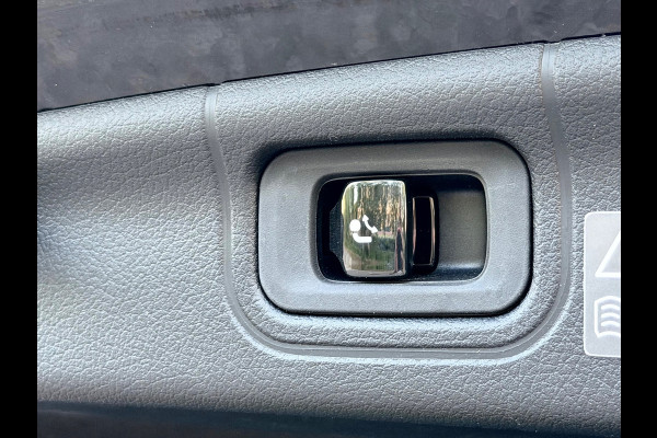 Mercedes-Benz C-Klasse 300 e AMG Line Camera/Trekhaak/Blindspot