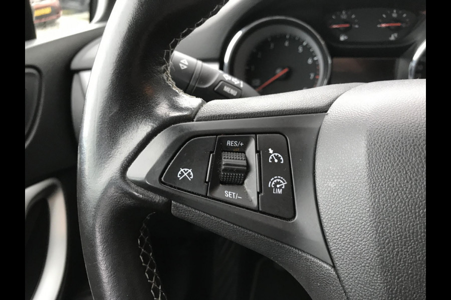 Opel Astra 1.0 Business+ Navi