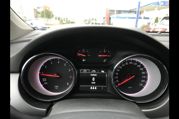 Opel Astra 1.0 Business+ Navi