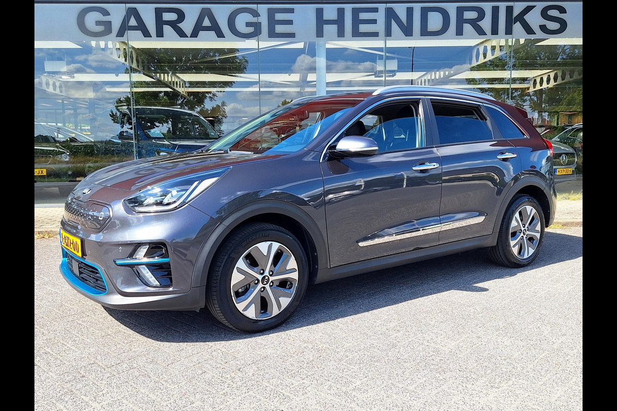 Kia e-Niro ExecutiveLine 64 kWh | SOH: 95,2% | 3 Fase | Leder | Adaptive CC | Climate |