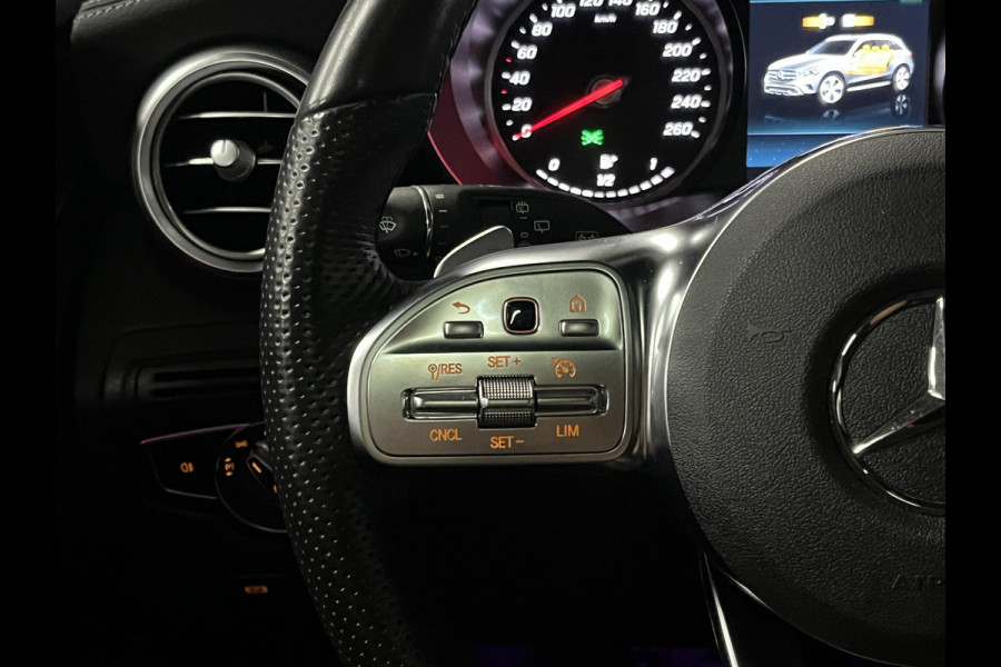 Mercedes-Benz GLC 300e 4MATIC AMG-line Trekhaak | Burmester | Open dak | Stoelverwarming | Carplay | Cruise control | Achteruitrij camera