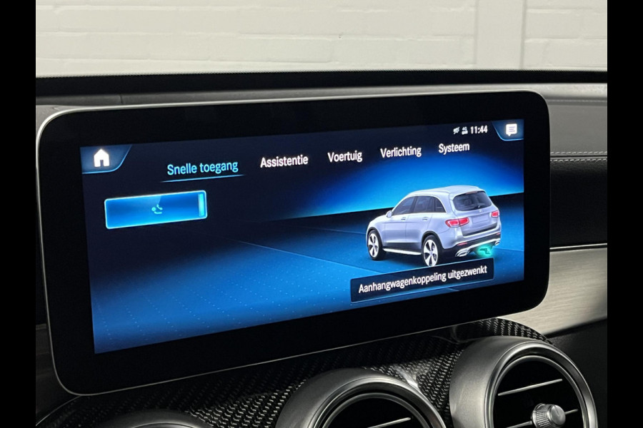Mercedes-Benz GLC 300e 4MATIC AMG-line Trekhaak | Burmester | Open dak | Stoelverwarming | Carplay | Cruise control | Achteruitrij camera