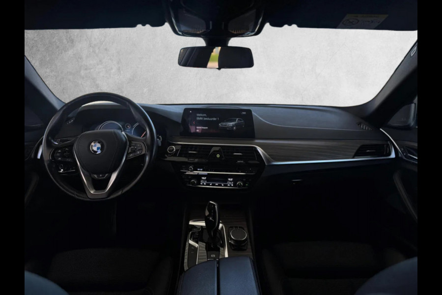 BMW 5 Serie Touring 530i High Executive (Goed OndH, Trekhaak, 360 Camera, Navi, Stoel/stuur VerW, Camera, Comfort Stoelen, Etc)