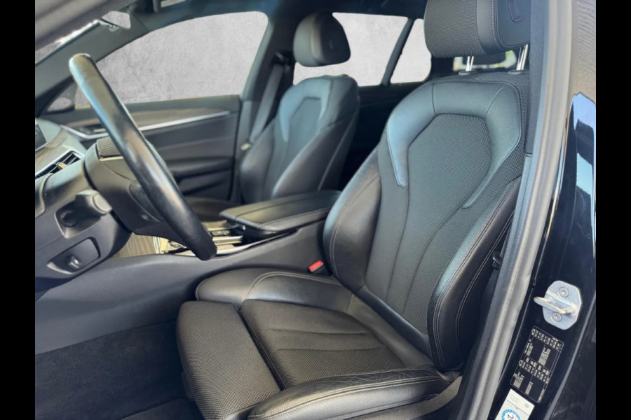 BMW 5 Serie Touring 530i High Executive (Goed OndH, Trekhaak, 360 Camera, Navi, Stoel/stuur VerW, Camera, Comfort Stoelen, Etc)