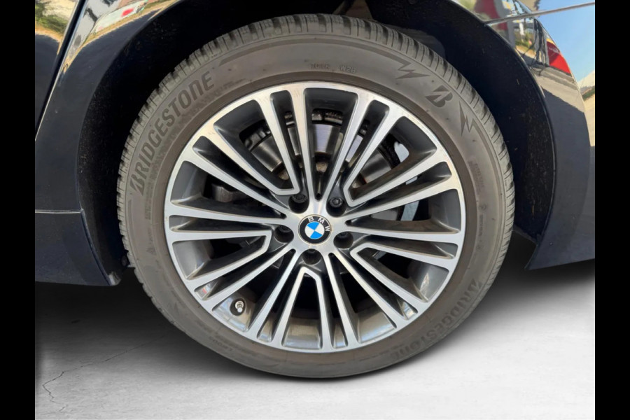 BMW 5 Serie Touring 530i High Executive (Goed OndH, Trekhaak, 360 Camera, Navi, Stoel/stuur VerW, Camera, Comfort Stoelen, Etc)