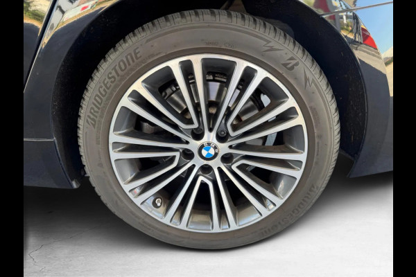 BMW 5 Serie Touring 530i High Executive (Goed OndH, Trekhaak, 360 Camera, Navi, Stoel/stuur VerW, Camera, Comfort Stoelen, Etc)