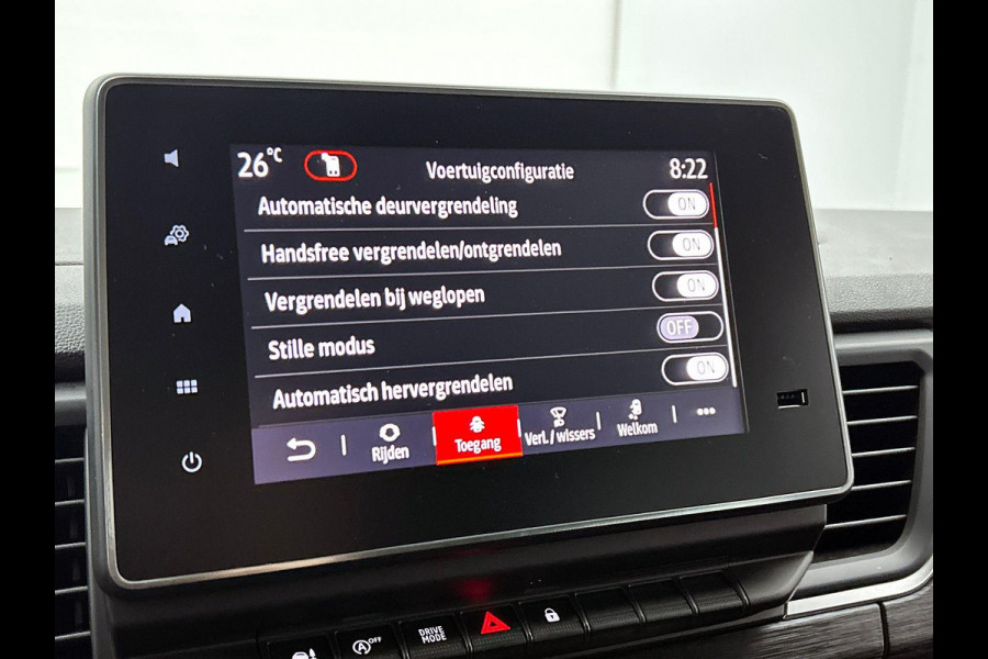 Renault Trafic 2.0 Blue dC1 150PK L2H1 Dubbele Cabine Automaat Navigatie Airco Lichtmetalen velgen Betimmering Trekhaak Camera Parkeer sensoren Dab