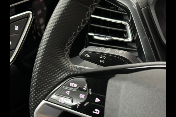 Audi Q4 Sportback e-tron 40 S-Line 77 kWh | Sportstoelen | SOH 98,5 % | H-Leder | ACC | Lane ass. | Virtual + | Black-Optic | Stoelverwarming | Camera | Matrix-Led | Getint Glas | Zwarte Hemelbekleding | MMi+ | 3-Zone Clima | Bovag Garantie |