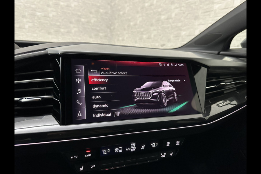 Audi Q4 Sportback e-tron 40 S-Line 77 kWh | Sportstoelen | SOH 98,5 % | H-Leder | ACC | Lane ass. | Virtual + | Black-Optic | Stoelverwarming | Camera | Matrix-Led | Getint Glas | Zwarte Hemelbekleding | MMi+ | 3-Zone Clima | Bovag Garantie |