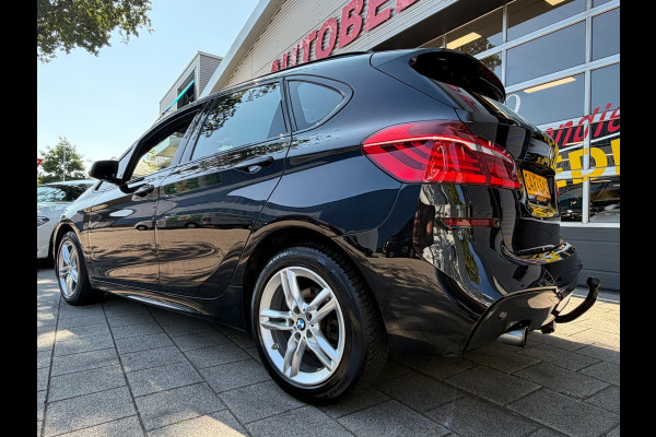 BMW 2 Serie Active Tourer 218i M- Sport - Navigatie I Airco I Sport pakket I LED I PDC I Trekhaak I Dealer onderhouden