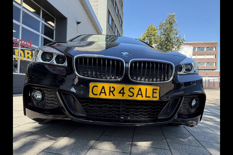 BMW 2 Serie Active Tourer 218i M- Sport - Navigatie I Airco I Sport pakket I LED I PDC I Trekhaak I Dealer onderhouden