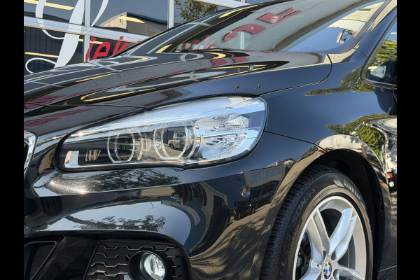 BMW 2 Serie Active Tourer 218i M- Sport - Navigatie I Airco I Sport pakket I LED I PDC I Trekhaak I Dealer onderhouden