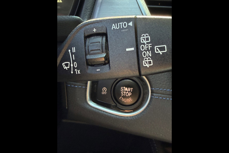 BMW 2 Serie Active Tourer 218i M- Sport - Navigatie I Airco I Sport pakket I LED I PDC I Trekhaak I Dealer onderhouden