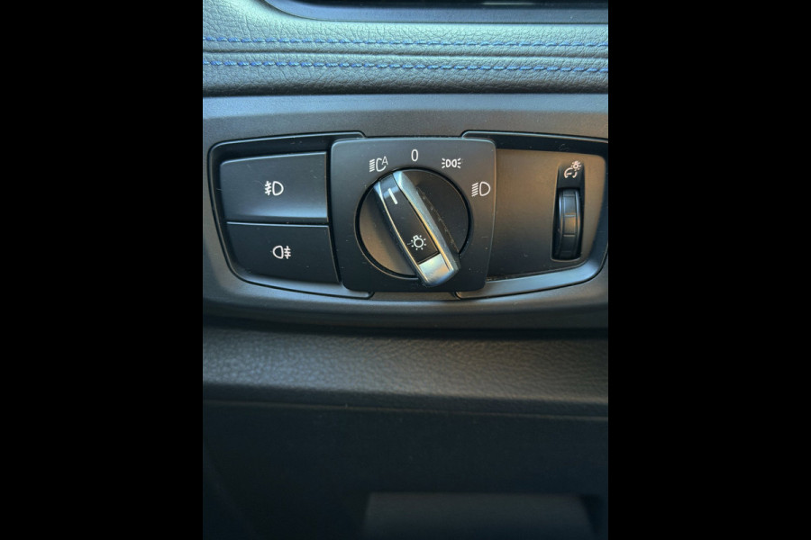 BMW 2 Serie Active Tourer 218i M- Sport - Navigatie I Airco I Sport pakket I LED I PDC I Trekhaak I Dealer onderhouden
