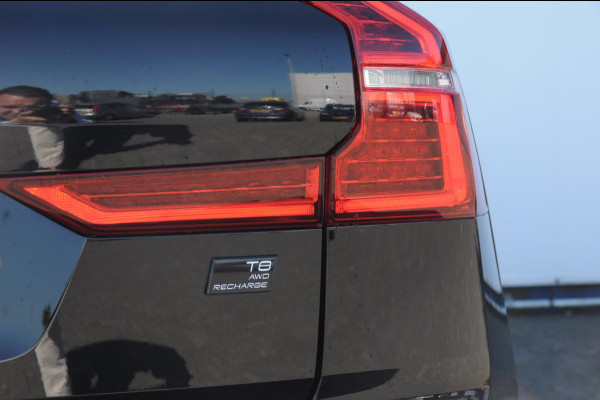 Volvo XC60 T8 455PK Automaat AWD Ultra Black Edition / stoelmassage - en ventilatie / Head-up display/ Harman Kardon audio/ BLIS/ Elektrischbedienbare stoelen met geheugen / Panoramadak/ Adaptive cruise control/ Pilot assist/ Apple Carplay/ Android auto/
