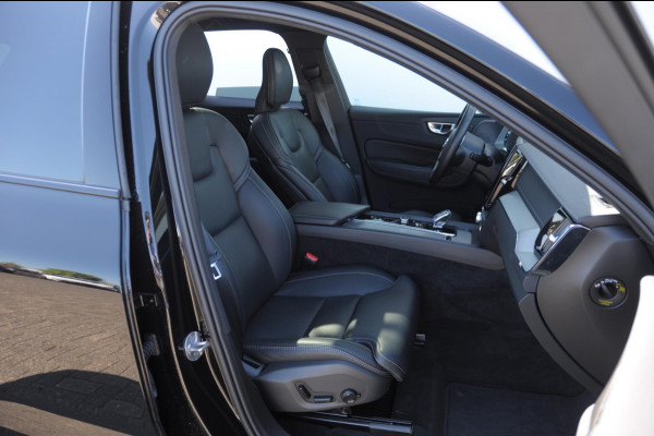 Volvo XC60 T8 455PK Automaat AWD Ultra Black Edition / stoelmassage - en ventilatie / Head-up display/ Harman Kardon audio/ BLIS/ Elektrischbedienbare stoelen met geheugen / Panoramadak/ Adaptive cruise control/ Pilot assist/ Apple Carplay/ Android auto/