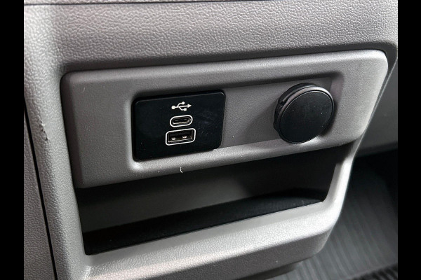 Ford Transit Custom 300 2.0 TDCI L2H1 Trend Nieuw Model Automaat Ford Transit Custom 300 2.0 TDCI L2H1 Trend NM Automaat Navigatie Parkeersensoren Camera