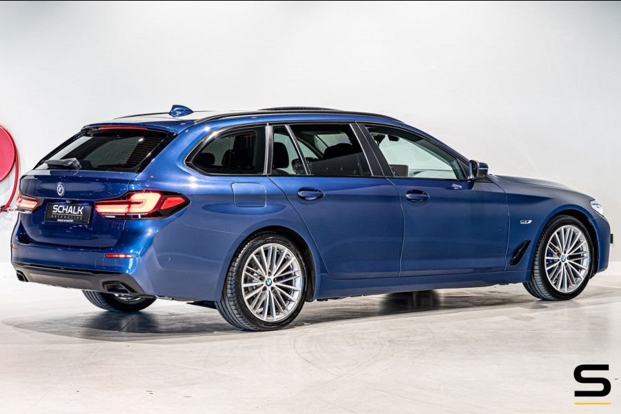 BMW 5 Serie Touring 530e|Cam|Pano|Comfort|HUD|Acc+|Nappa|APK