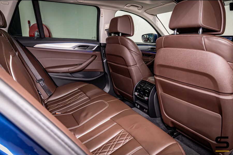 BMW 5 Serie Touring 530e|Cam|Pano|Comfort|HUD|Acc+|Nappa|APK