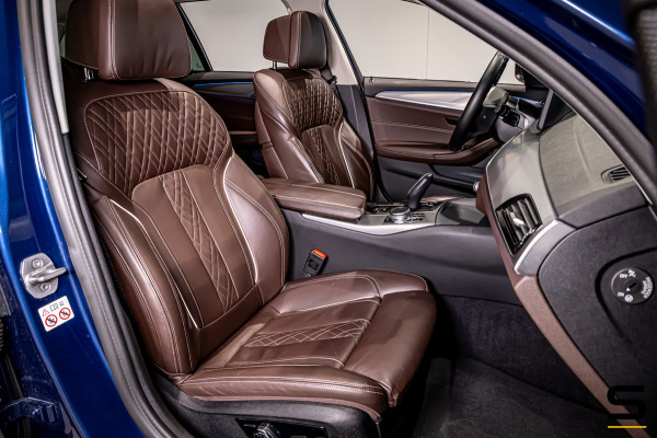 BMW 5 Serie Touring 530e|Cam|Pano|Comfort|HUD|Acc+|Nappa|APK
