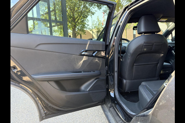 MG Mg4 electric Luxury 64 kWh LONG RANGE | SOH 97% | 8000KM |  360° CAMERA | STOEL & STUURVERWARMING | 7 JAAR MG GARANTIE T/M 02-2031 | ELEKTRISCHE STOEL | DODEHOEK SENSOR | ADAPTIVE CRUISE CONTROL|