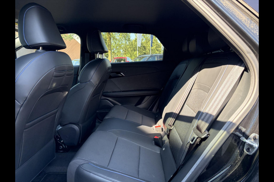 MG Mg4 electric Luxury 64 kWh LONG RANGE | SOH 97% | 8000KM |  360° CAMERA | STOEL & STUURVERWARMING | 7 JAAR MG GARANTIE T/M 02-2031 | ELEKTRISCHE STOEL | DODEHOEK SENSOR | ADAPTIVE CRUISE CONTROL|