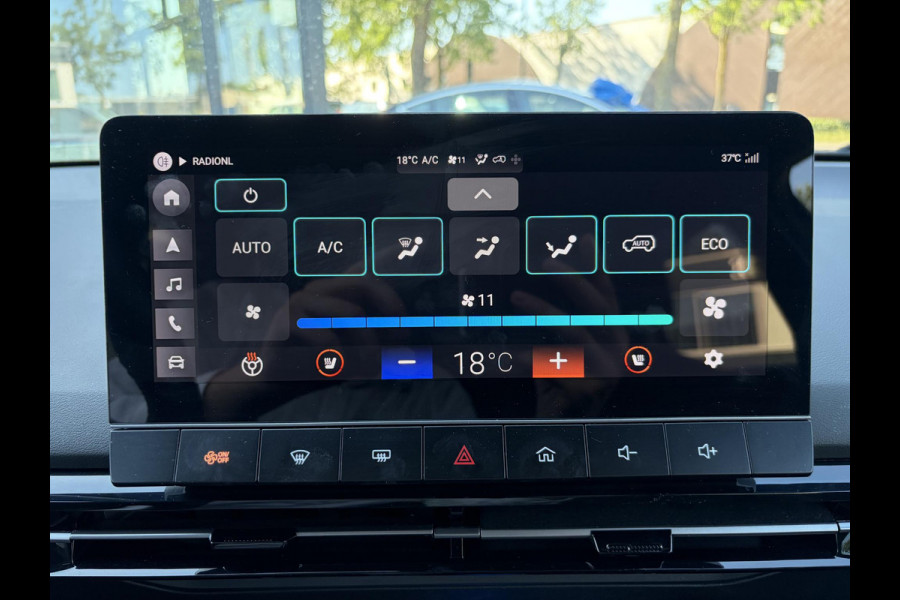 MG Mg4 electric Luxury 64 kWh LONG RANGE | SOH 97% | 8000KM |  360° CAMERA | STOEL & STUURVERWARMING | 7 JAAR MG GARANTIE T/M 02-2031 | ELEKTRISCHE STOEL | DODEHOEK SENSOR | ADAPTIVE CRUISE CONTROL|